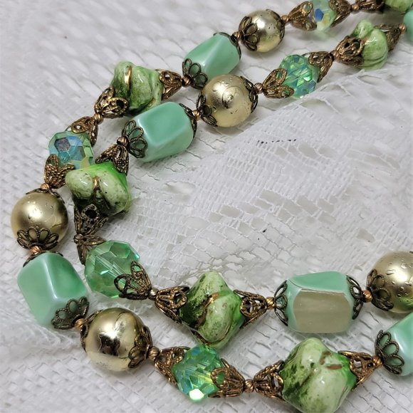 Vintage Double Strand Choker Mint Green Goldtone Necklace - Picture 5 of 8